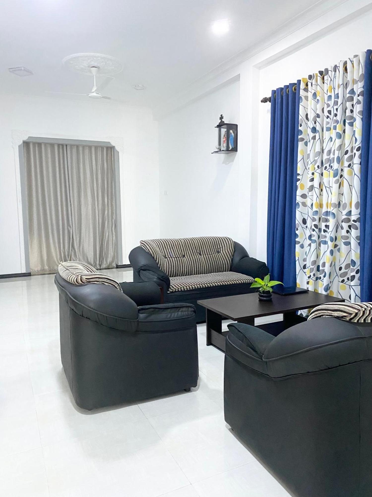 Mario Family Villa And Restaurant Negombo Extérieur photo
