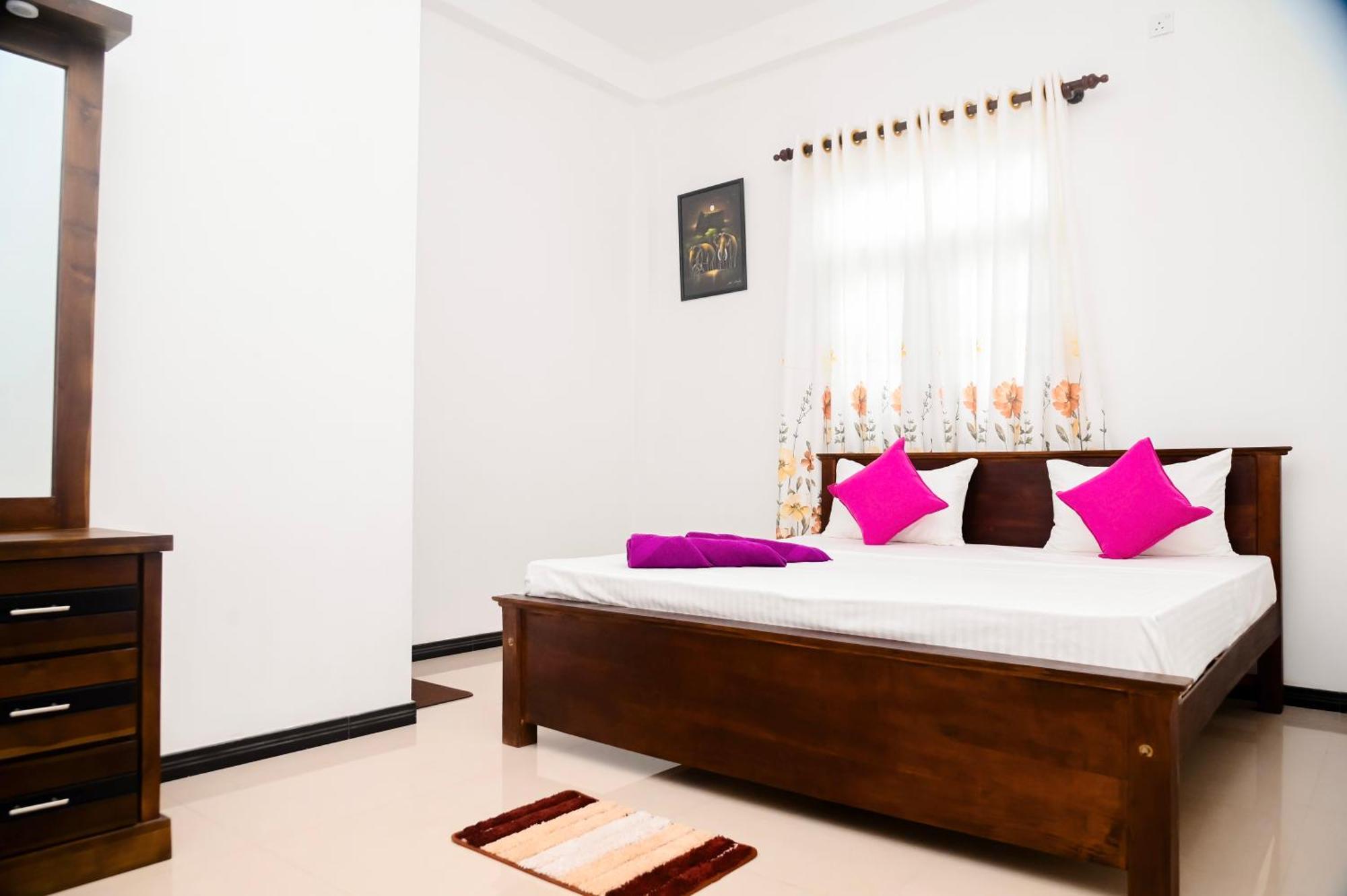 Mario Family Villa And Restaurant Negombo Extérieur photo